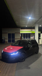 Turkse vlag motorkaphoes
